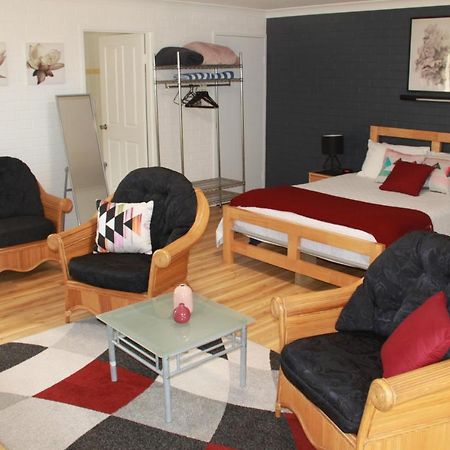 Salamander Beach Accommodation - Adults Only Salamander Bay Exteriér fotografie