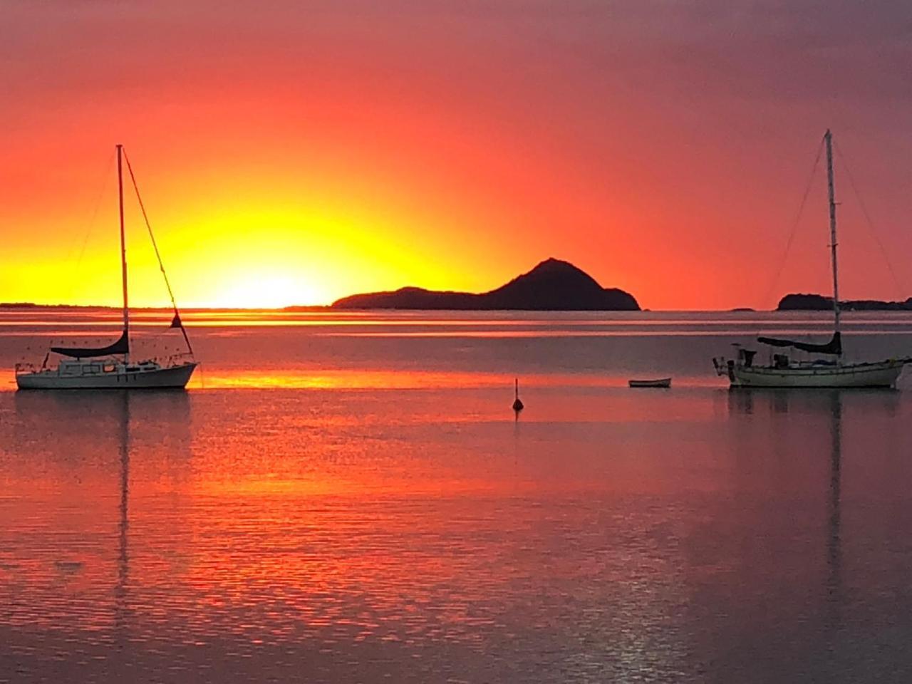 Salamander Beach Accommodation - Adults Only Salamander Bay Exteriér fotografie